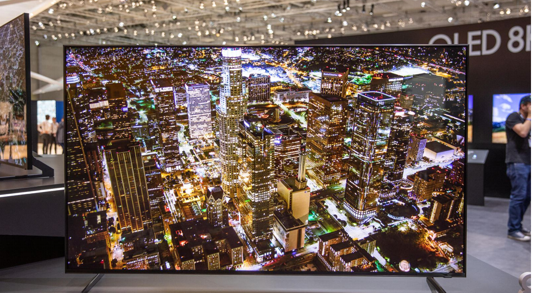 8K OLED display with 88 inches from LG.