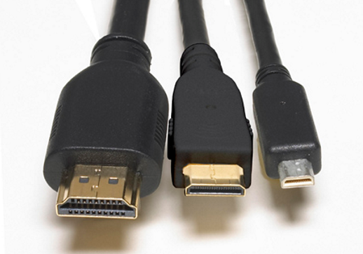 HDMI plug in standard, mini and micro format, photo: stereo.de