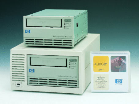 Ultrium drives and 400 GB cartridge from Hewlett Packard