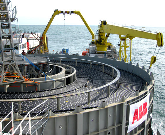 Laying of a 320 kV HVDC cable, photo: ABB