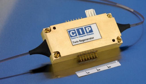 Zweikanal all-optical 2R-Regenerator von CIP Technologies